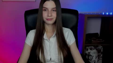 Maya online show from December 22, 7:44 am