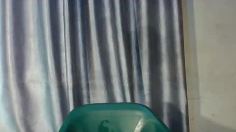 extremelywetgirl_ online show from April 9, 6:19 am