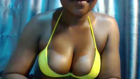 extremelywetgirl_ online show from April 12, 7:55 am