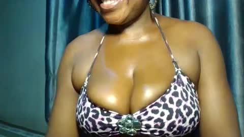extremelywetgirl_ online show from April 15, 7:58 pm
