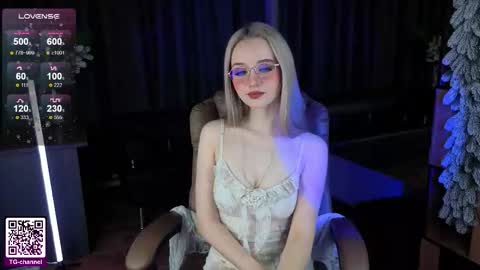 exxxcore_ online show from December 14, 2:06 am