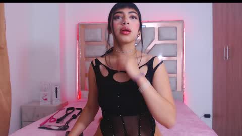 eylin_sofia online show from February 24, 4:25 am