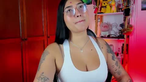 Emily online show from July 28, 3:32 pm
