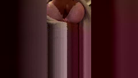 f3ckdolllucy online show from April 16, 11:51 pm