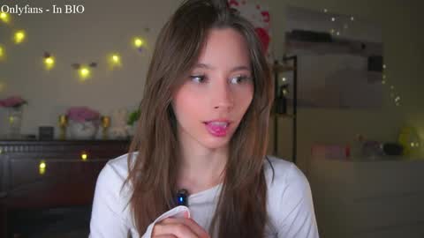 Kaori online show from April 2, 7:22 pm