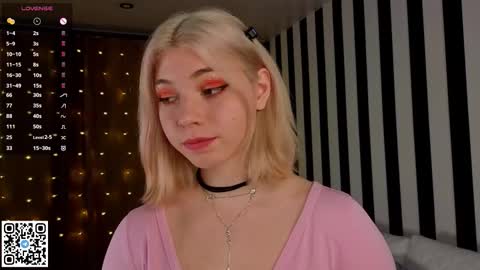 Emilia online show from December 1, 4:38 am