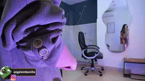 Megan    630  1330 -5 online show from October 15, 12:19 pm