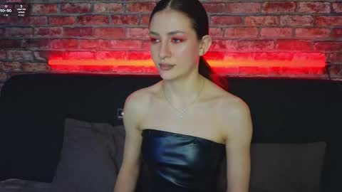 fancymeee online show from March 26, 10:28 am