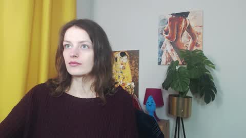 Nadine online show from November 10, 5:57 am