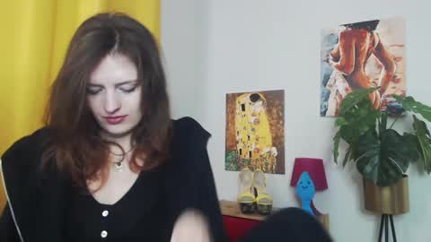 Nadine online show from February 25, 6:25 am