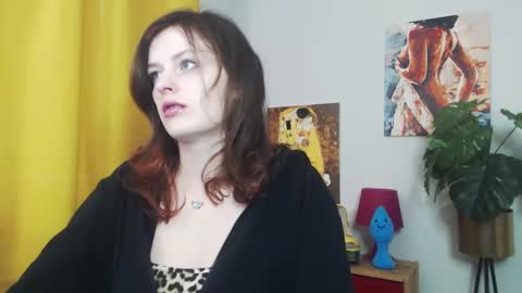 Nadine online show from March 5, 6:12 am