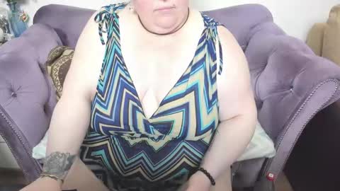 fashiona online show from December 17, 10:03 pm