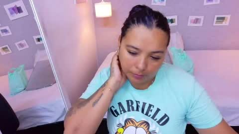 fat_naughtyass online show from April 16, 1:44 pm