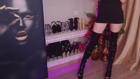 FeetVibe online show from March 12, 7:22 am