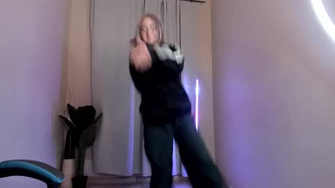 feiia online show from November 19, 4:29 pm