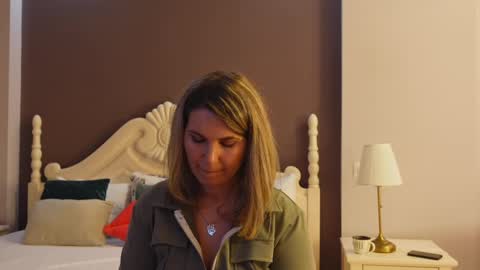 Snapshot of feliciakrige chatting on February 28, 10:06 pm FeliciaKrige online show from February 28, 10:06 pm