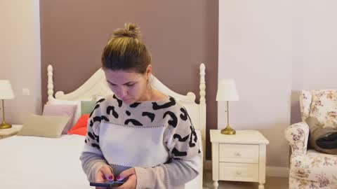 Snapshot of feliciakrige chatting on February 16, 6:21 pm FeliciaKrige online show from February 16, 6:21 pm
