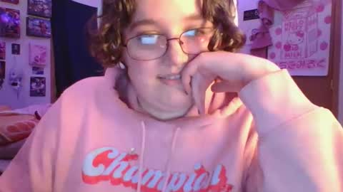 femcelsam online show from April 5, 4:44 am