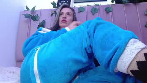 Snapshot of fenix_11_ chatting on February 14, 9:56 am Alejandra online show from February 14, 9:56 am