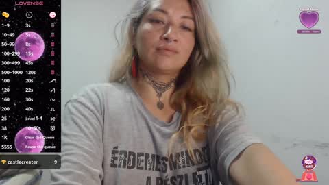 Snapshot of fenix_purple chatting on December 24, 4:51 pm FENIX online show from December 24, 4:51 pm