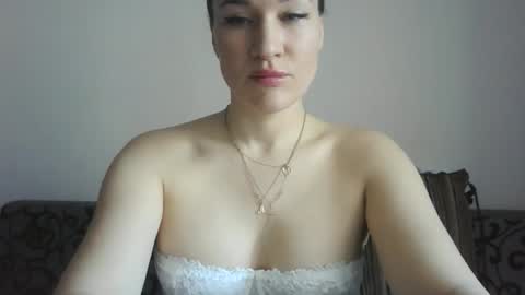 fennec_fox_ online show from April 21, 6:31 am