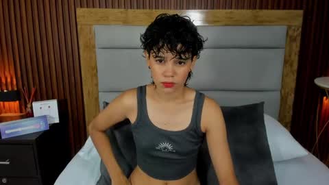 F E R N A N D A online show from February 7, 11:56 am