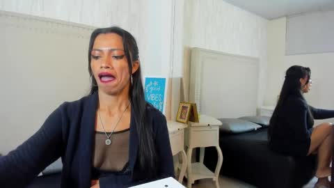 Fernanda  online show from April 22, 2:52 am