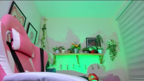 Fernanda Diaz online show from February 18, 3:44 pm