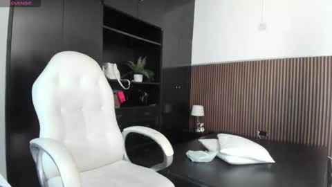 Freyja  online show from October 24, 5:09 pm