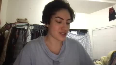 fgsammie online show from April 15, 2:56 am