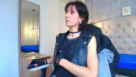   online show from September 19, 2:49 pm