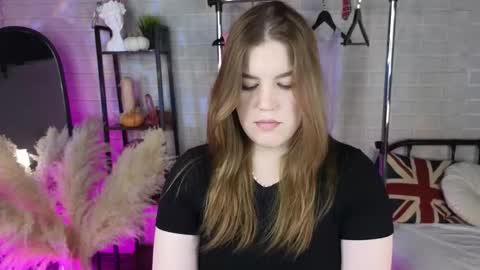 Kim  online show from October 21, 8:18 am