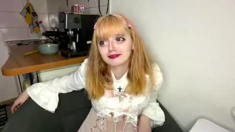 finny_lofi online show from July 15, 3:50 pm