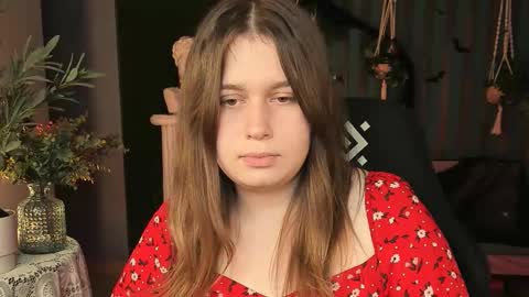 fiora online show from October 19, 12:51 pm