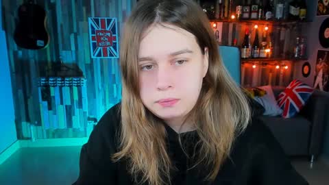 fiora online show from January 18, 6:03 am