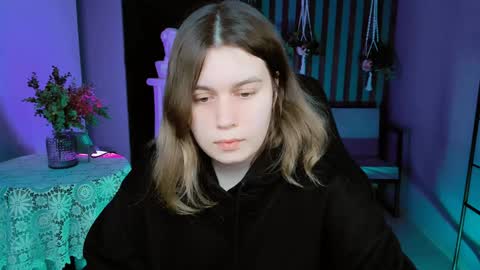 fiora online show from January 25, 5:07 am