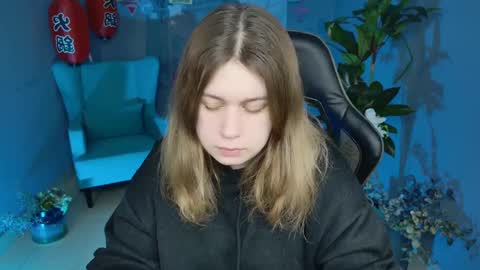 fiora online show from February 16, 5:26 am