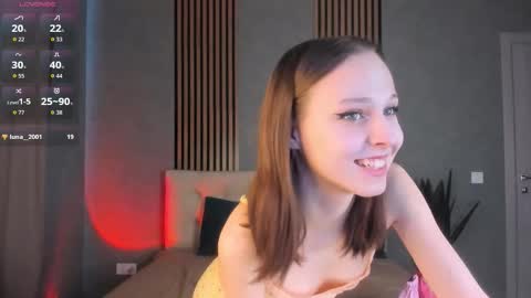 im Linda please give me thumbs up online show from February 19, 10:04 am