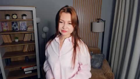 Cheryl 3 online show from October 8, 3:16 pm