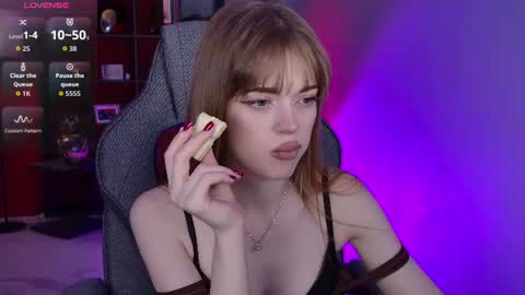 Flexyfoxy online show from June 28, 3:18 pm