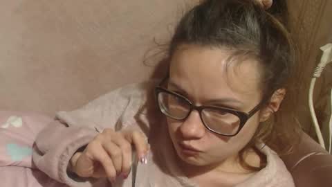 say meow and send tip  online show from December 18, 5:29 pm