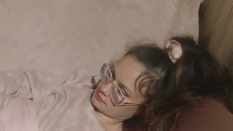 say meow and send tip  online show from April 16, 9:03 pm