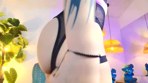  FLUFFY BUBBLE  online show from April 18, 4:48 am