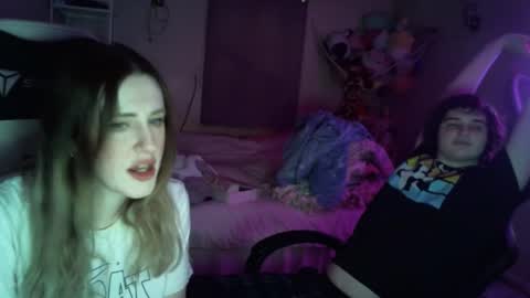 Flux online show from December 22, 2:20 pm