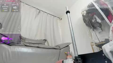 yiyi online show from March 3, 7:58 am