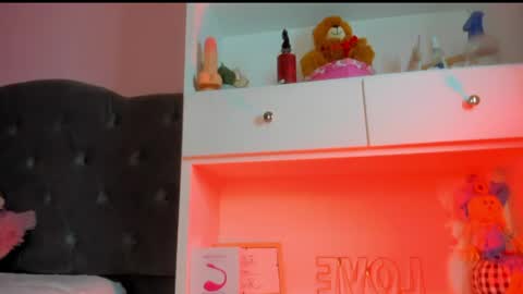 franchezcaa online show from April 19, 6:10 pm