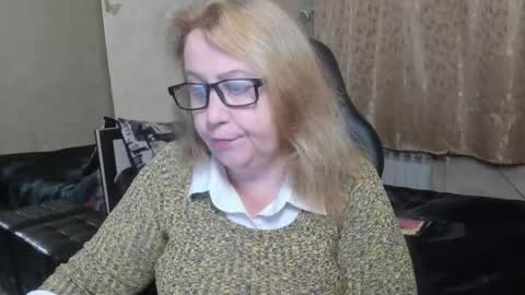 FrauMartha online show from November 11, 3:20 pm