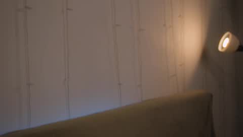 Snapshot of freckle_diyana chatting on September 9, 4:29 pm Diyana online show from September 9, 4:29 pm