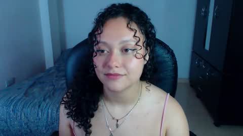 Louise  online show from November 4, 4:06 am