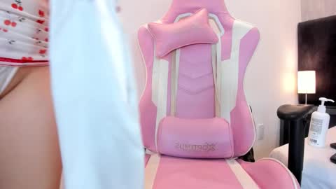 FREYA online show from January 15, 9:32 pm